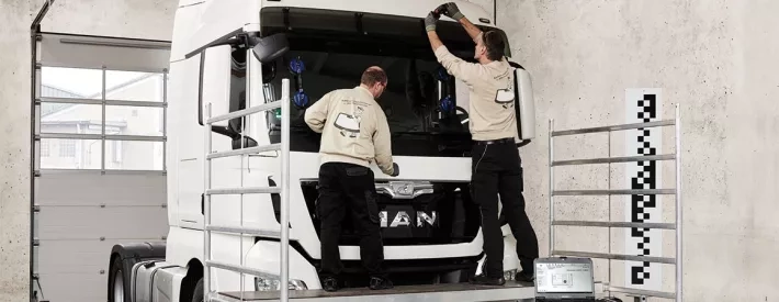 truck and technicians