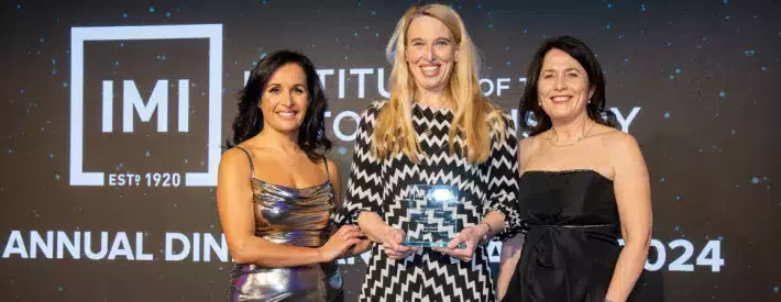 Award ceremony alison ross